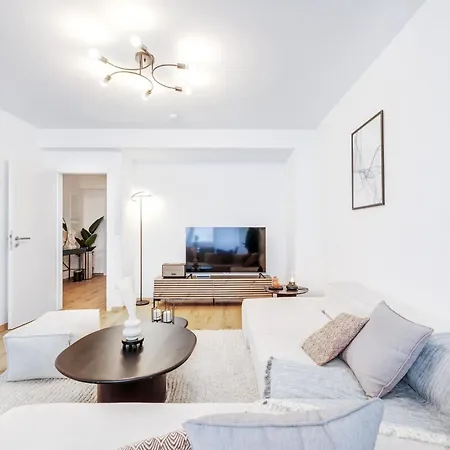 Chic 2Br Downtown To Work, Rest & Explore Luxembourg Exterior photo