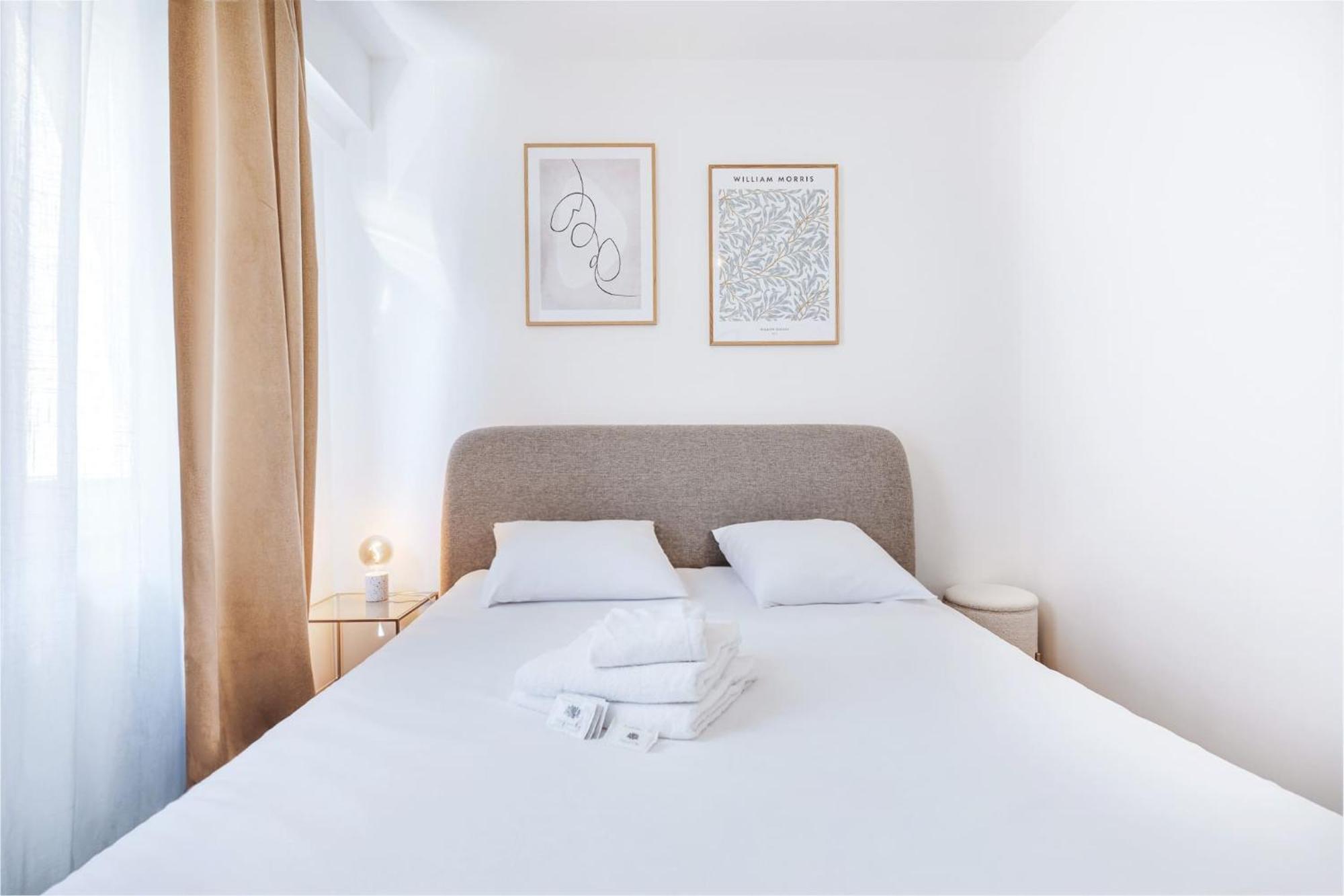 Chic 2br Downtown To Work, Rest & Explore Apartment *