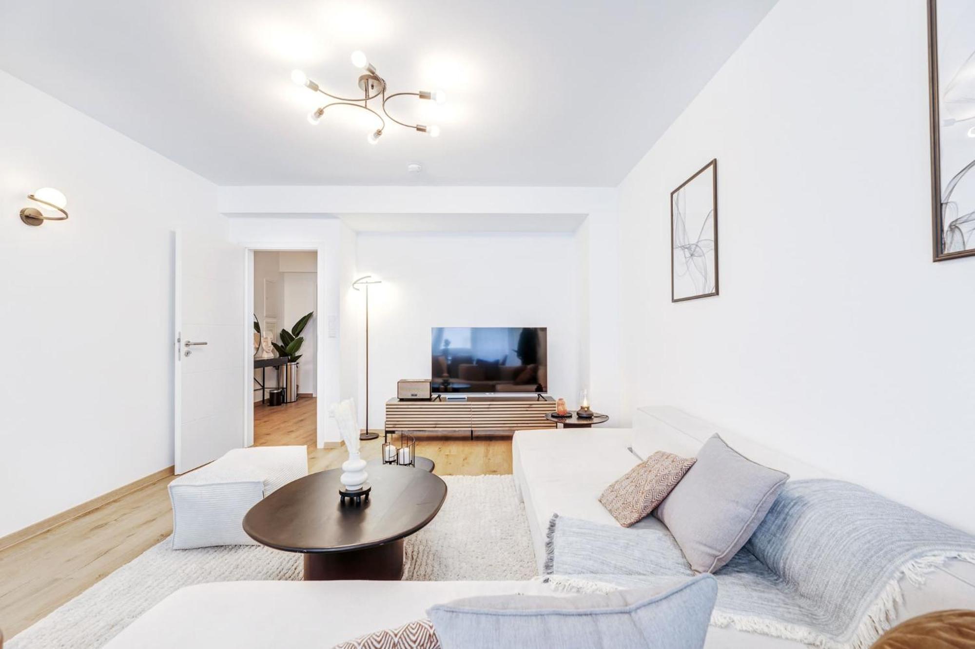Apartment Chic 2br Downtown To Work, Rest & Explore
