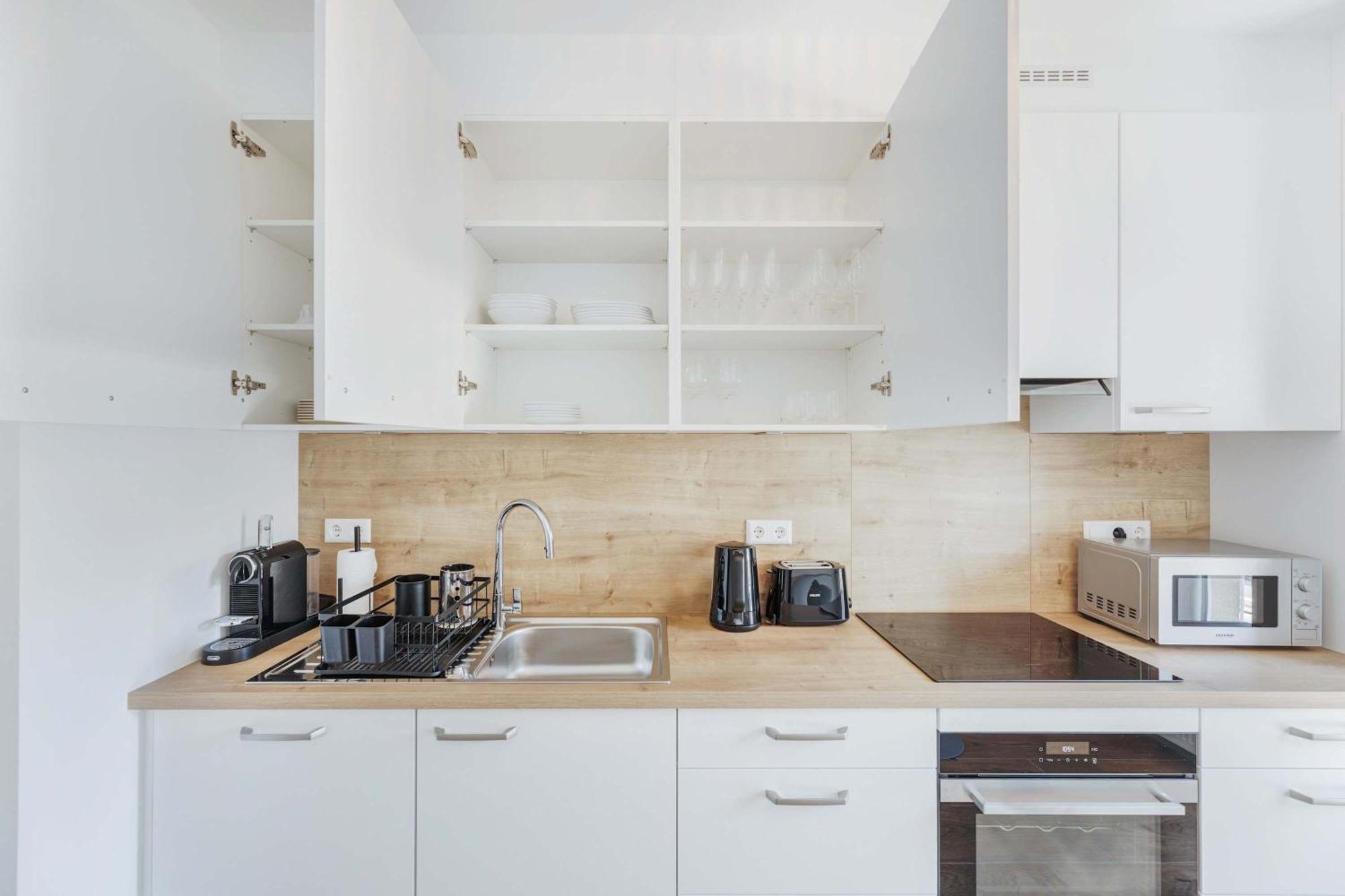 Chic 2br Downtown To Work, Rest & Explore *